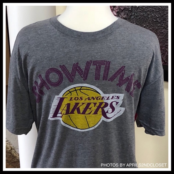 LOS ANGELES LAKERS BASKETBALL TEE T-SHIRT - Picture 3 of 8